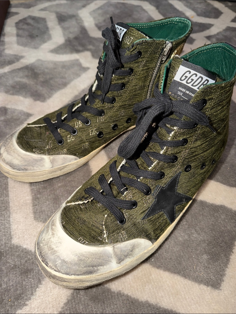 Golden Goose Francy Men’s Sz 11 Green Velvet Monogeam Sneakers